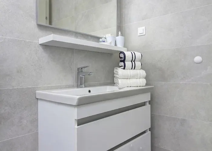 فيلة Mila ماكارسكا