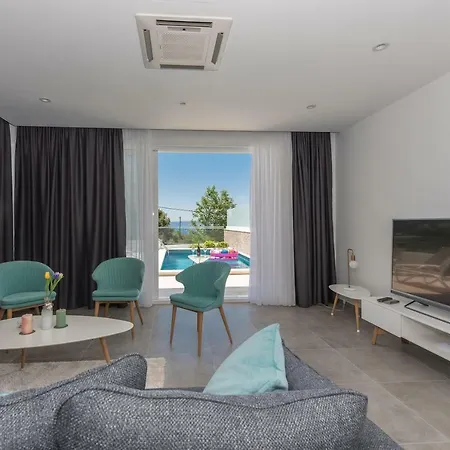 Mila Villa Makarska